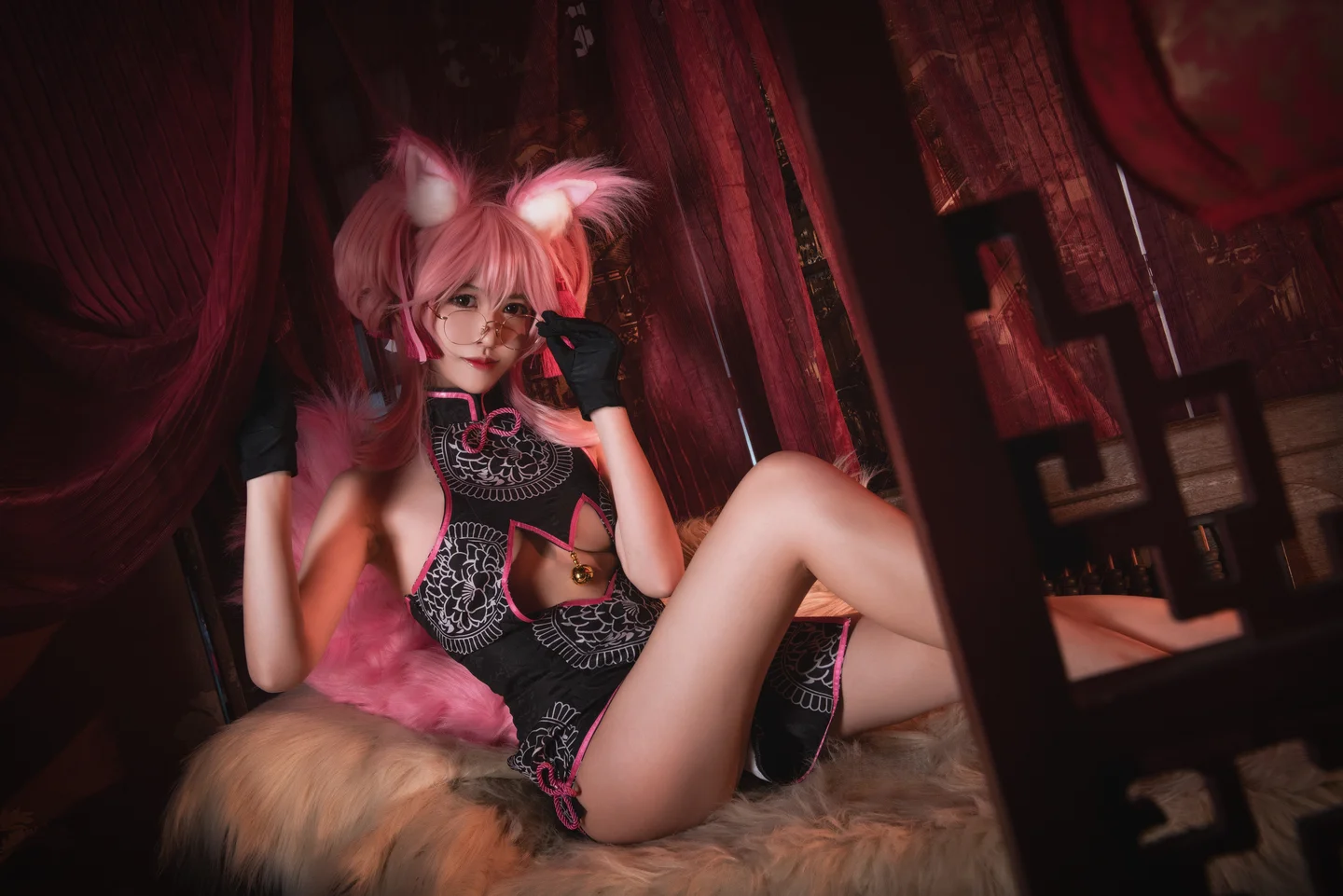 亚马逊鲶鱼 - No.027 FGO：玉藻前旗袍 [10P-199MB]